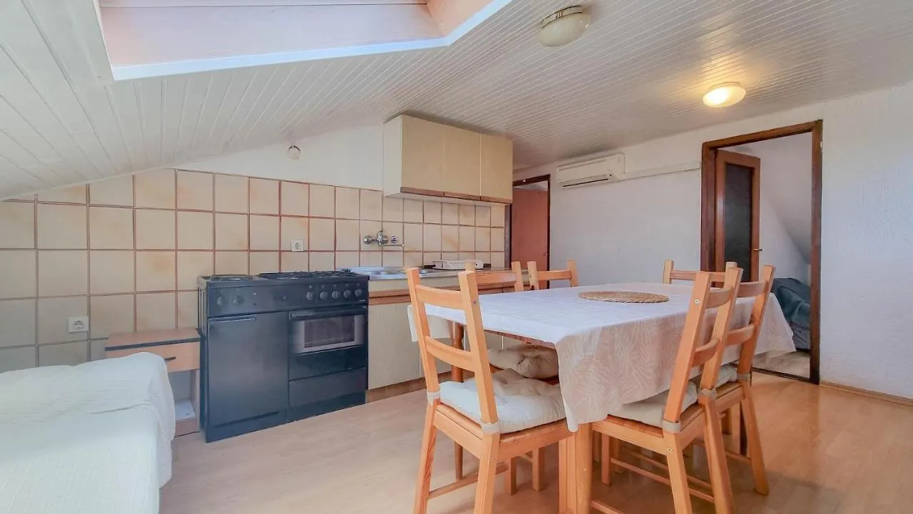 Davor Apartment Novigrad