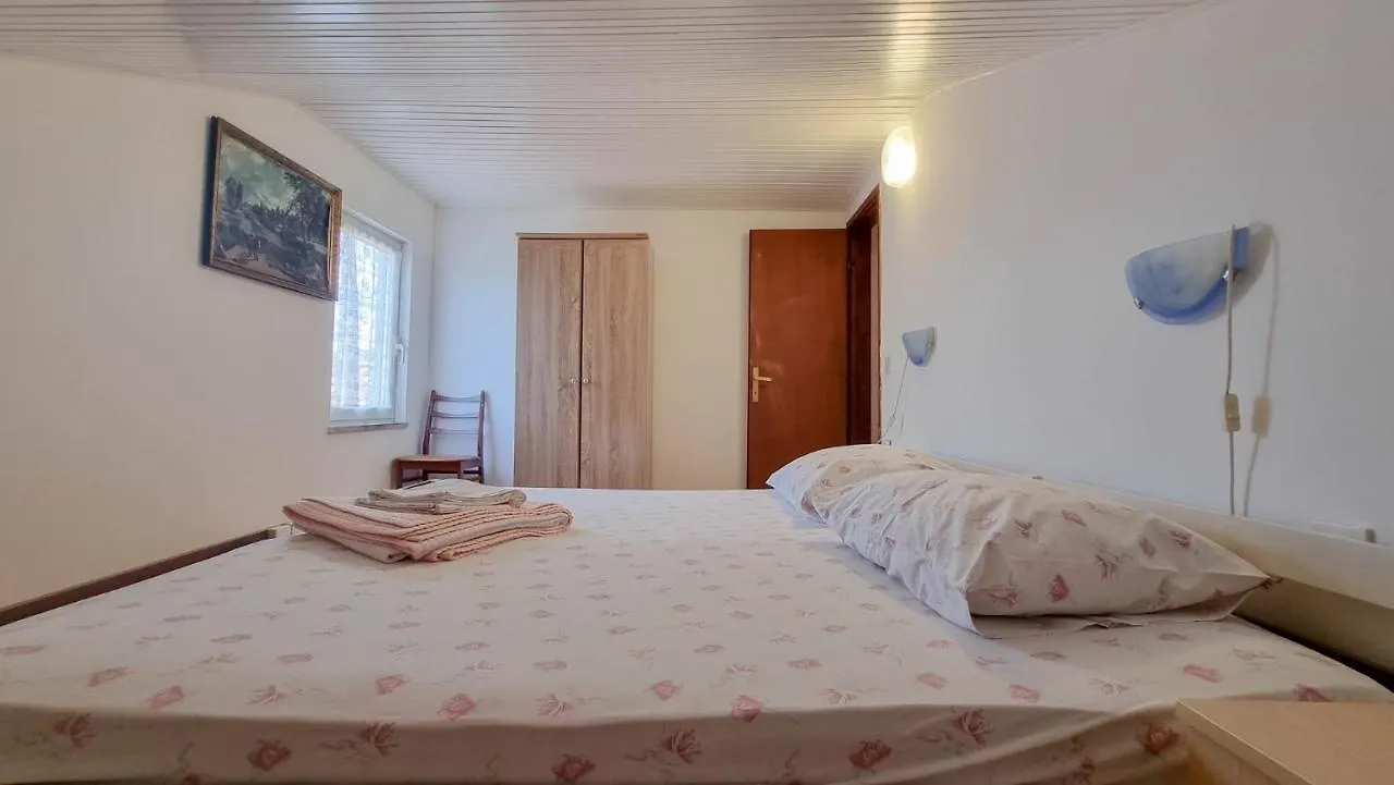 Davor Apartment Novigrad