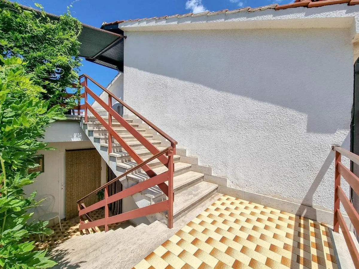 Davor Apartment Novigrad